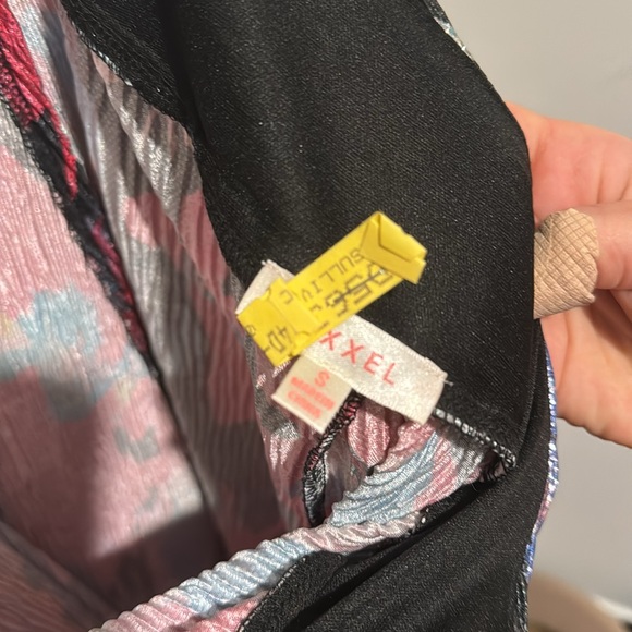 Luxxel maxi dress. Size S. Dry clean like new. Multicolor. - Picture 4 of 4